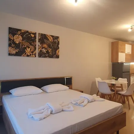 Апартамент Central Beach Ravda Apartments Равда