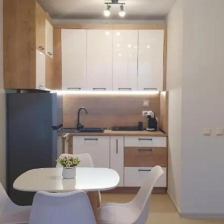 Central Beach Ravda Apartments Appartamento *