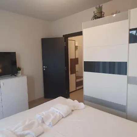Appartamento Central Beach Ravda Apartments