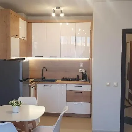 Central Beach Ravda Apartments Apartman