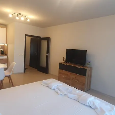 Central Beach Ravda Apartments Ravda