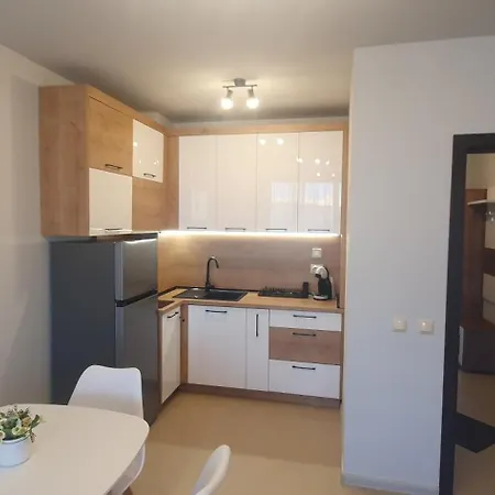 Central Beach Ravda Apartments Appartamento