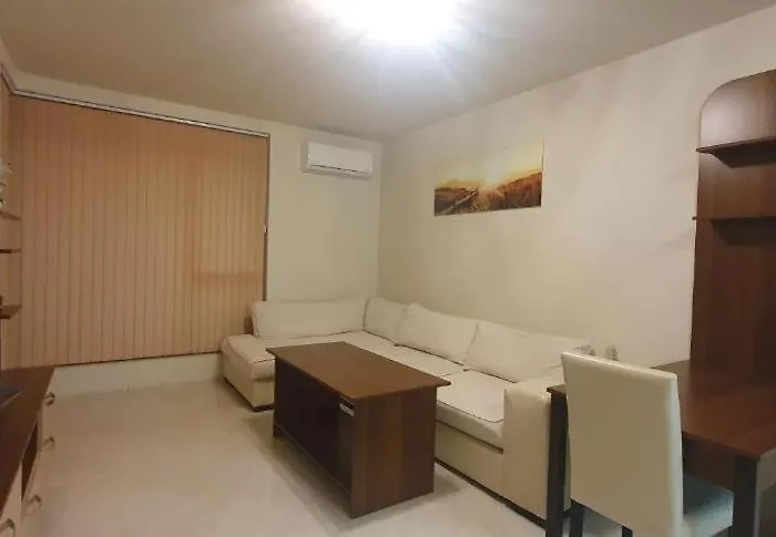 Central Beach Ravda Apartments Apartmán *