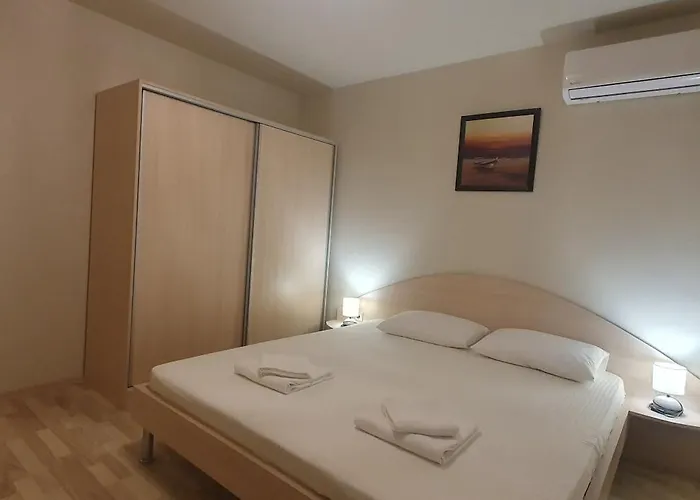 Central Beach Ravda Apartments Appartamento