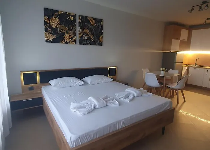 Central Beach Ravda Apartments Ravda